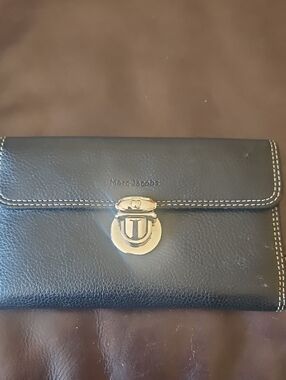 Marc Jacobs Black Leather Turn-Lock Continental Wallet